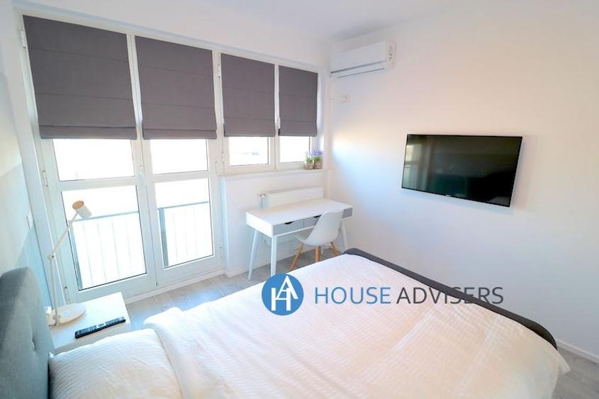 Apartament cu 3 camere, mobilat în Romană
