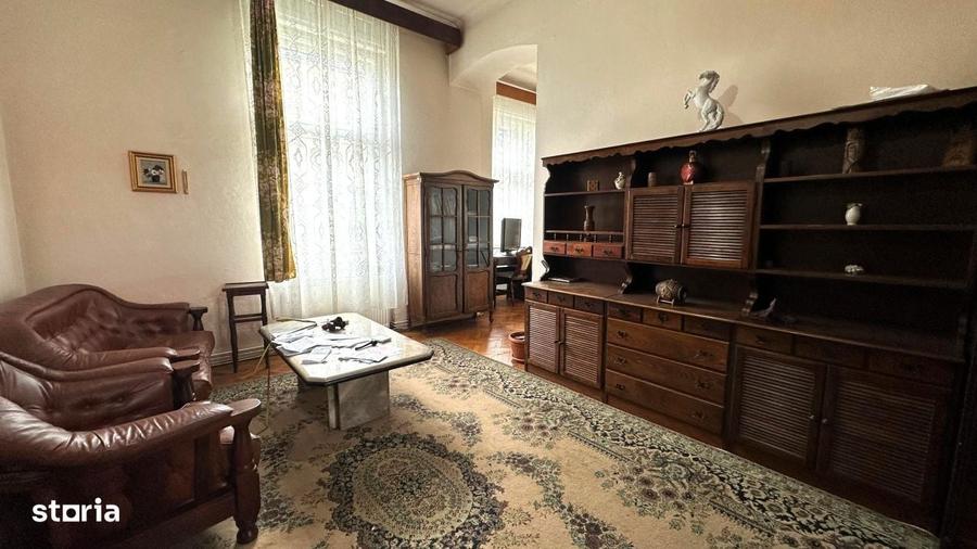 Apartament cu 3 camere decomandat în Ultracentral