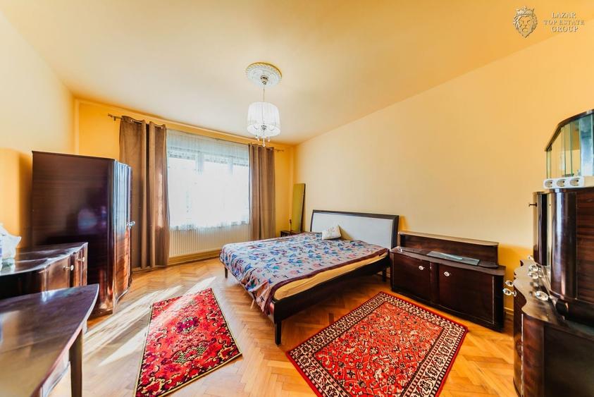 Casă individuală cu 5 camere cu Canalizare în Fântânele
