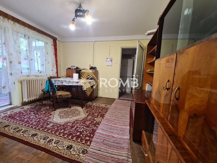 Apartament cu 3 camere semidecomandat, mobilat în Mănăștur