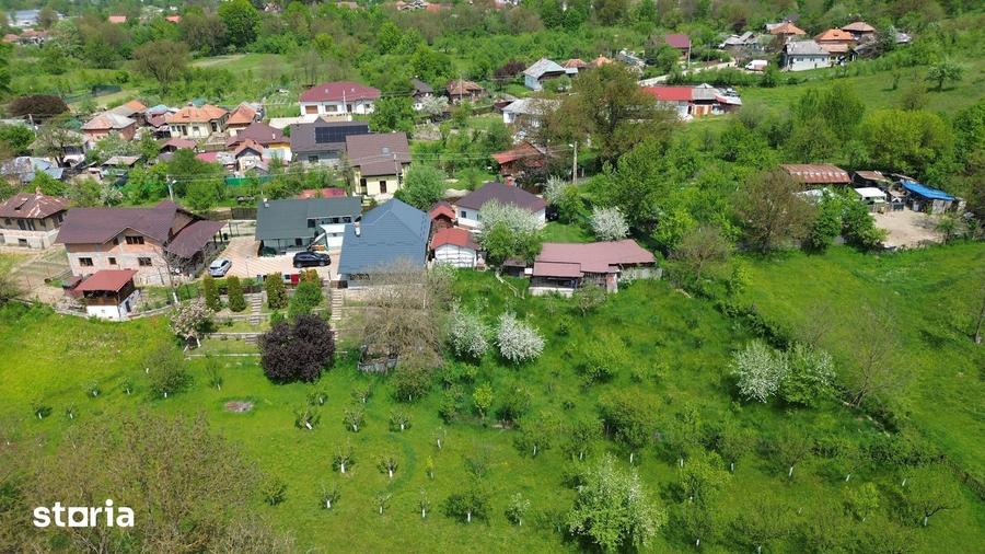 Casă cu 3 camere cu Teren 1079 Mp în Stâlpeni