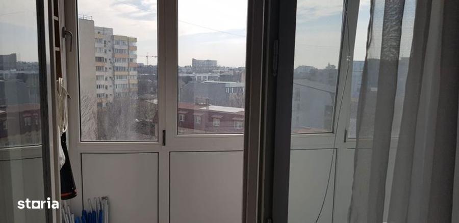 Apartament cu 2 camere semidecomandat în Bucur Obor