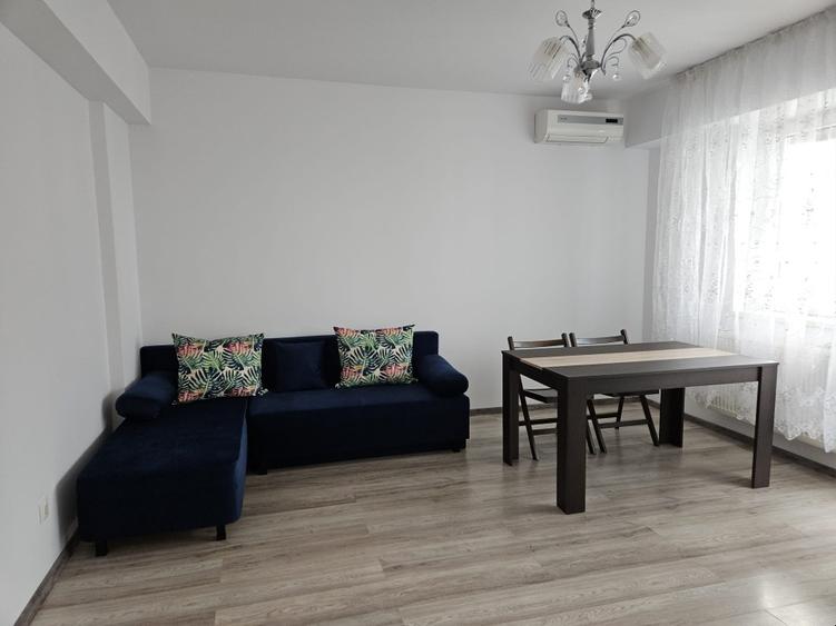 Apartament cu 2 camere semidecomandat în Berceni