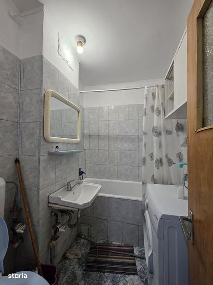 Garsonieră semidecomandată în Titan