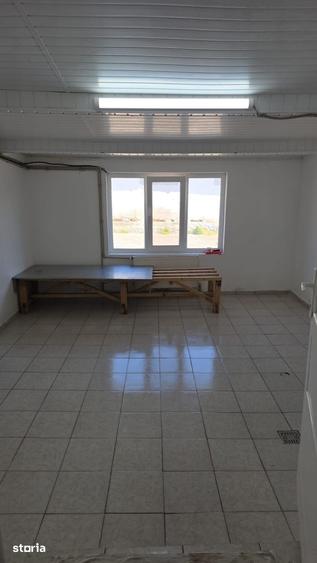 Spațiu comercial, de 1,470 mp, în Tuzla