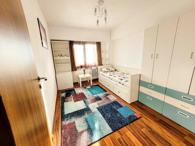 Apartament cu 3 camere decomandat în Obor