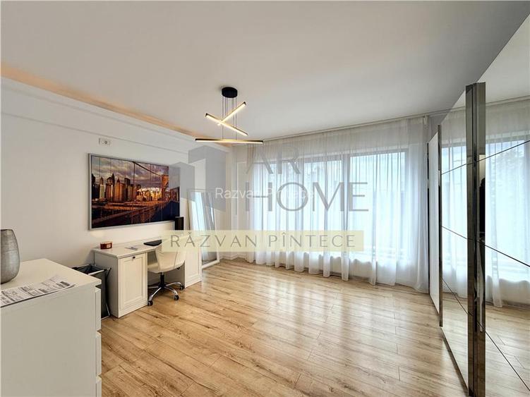 Apartament 3 camere 100 mp, de lux, ultracentral Ploiesti