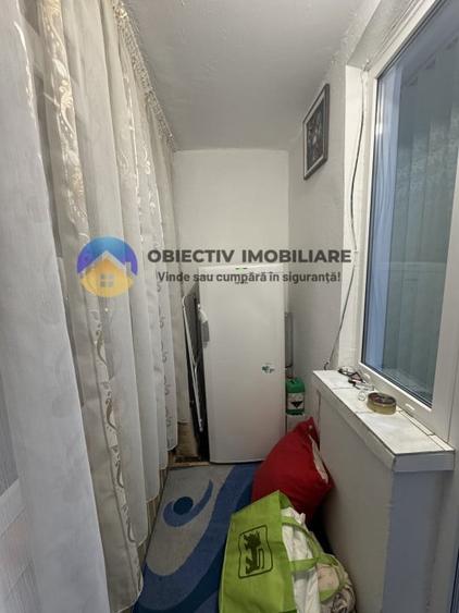 Apartament cu 3 camere decomandat în Calea Romanului
