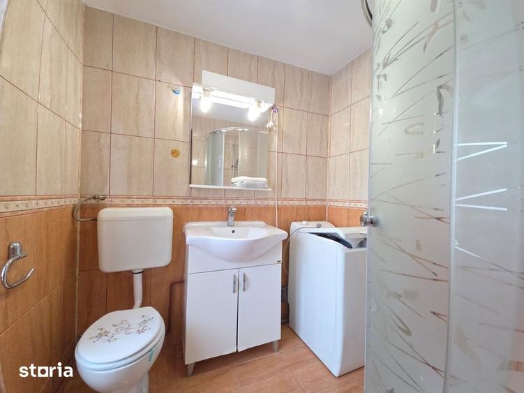 Apartament cu 3 camere, mobilat în Victoriei