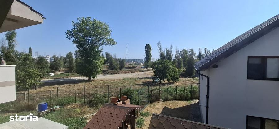 Casă cu 8 camere cu Teren 776 Mp în Central