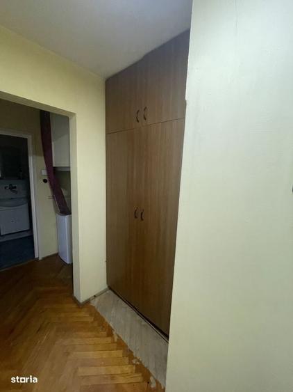 Apartament cu 3 camere în Aleea Carpați