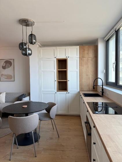 Apartament cu 2 camere decomandat, mobilat în Torontalului