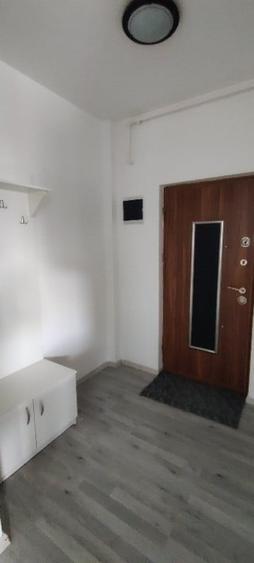 Apartament cu 2 camere semidecomandat în Est