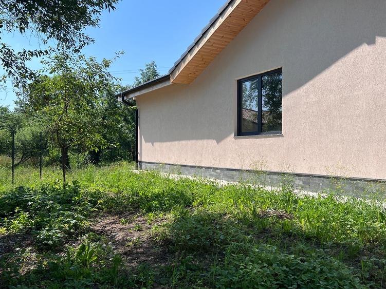 Casă individuală cu 4 camere cu Canalizare în Breaza