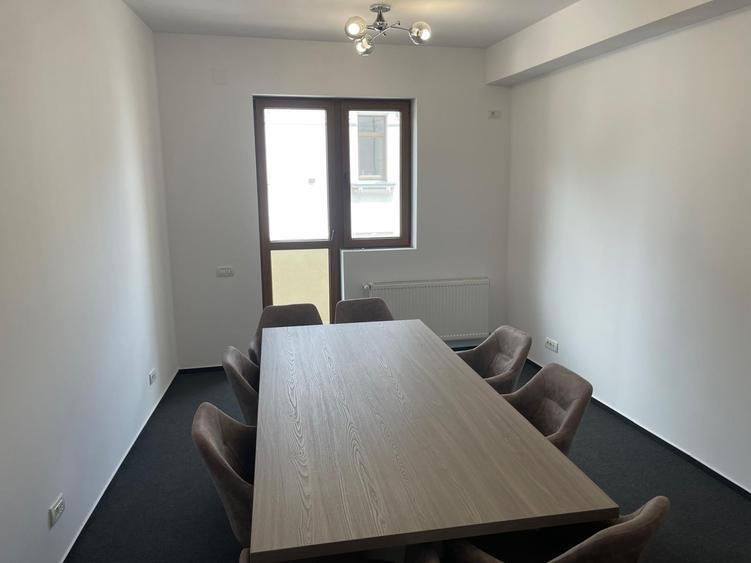Birou, de 856.15002441406 mp, în Ștefan cel Mare