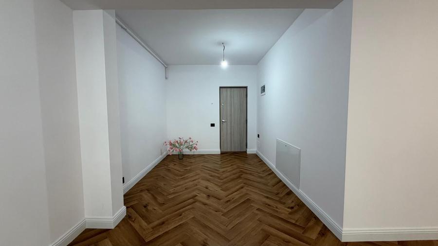 Apartament cu 2 camere semidecomandat în Aviației
