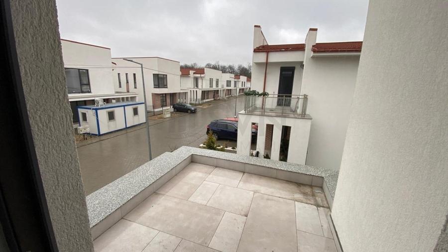 Casă individuală cu 5 camere cu Teren 270 Mp în Mogoșoaia