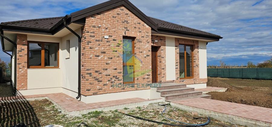 Casă individuală cu 4 camere cu Teren 550 Mp în Corbeanca
