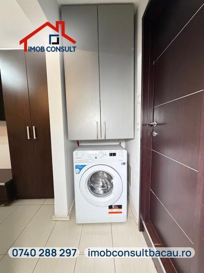 Apartament cu 2 camere decomandat în Banca Națională