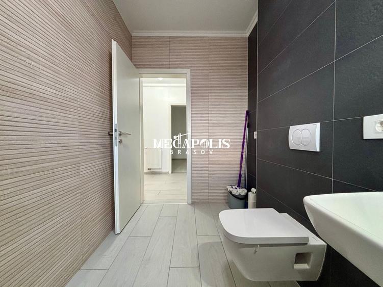 Apartament cu 2 camere decomandat în Tractorul