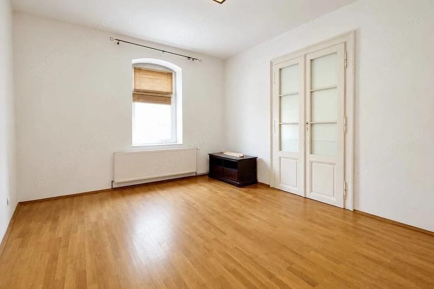 Apartament 4 camere, 132 mp, parter inalt, Piata Catedralei - 9