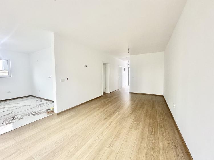 Duplex cu 3 camere cu Teren 300 Mp în Urseni