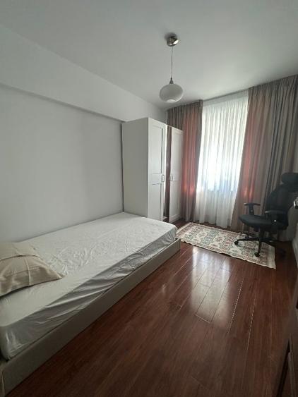 Apartament cu 3 camere decomandat, mobilat în Tei