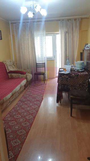 Apartament cu 3 camere decomandat în Pantelimon