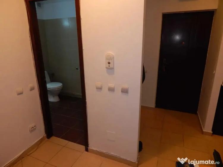Apartament cu 2 camere decomandat în Tătărași