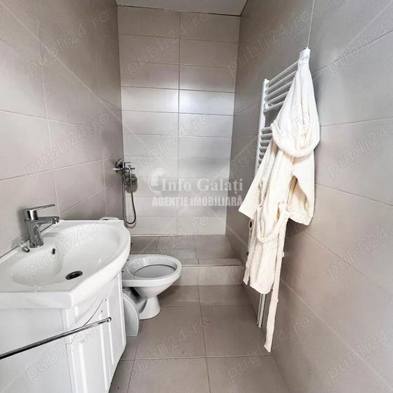 Apartament cu 2 camere decomandat, mobilat în Central