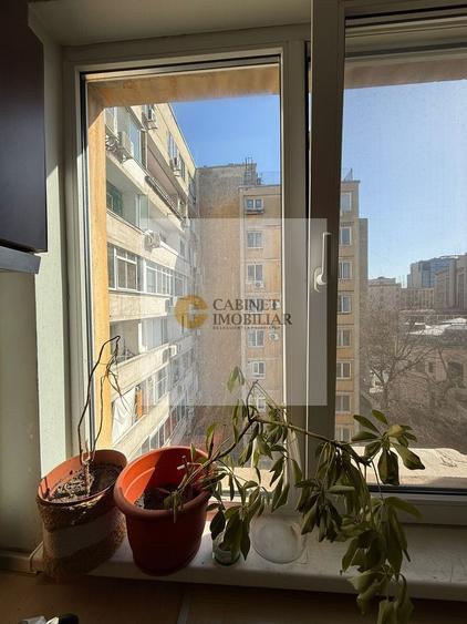 Apartament cu 2 camere semidecomandat, mobilat în Universitate
