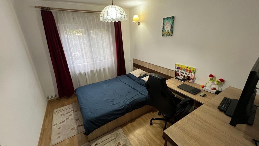 Apartament cu 3 camere decomandat în Gorjului