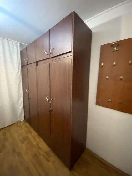 Apartament cu 3 camere decomandat în Basarabia