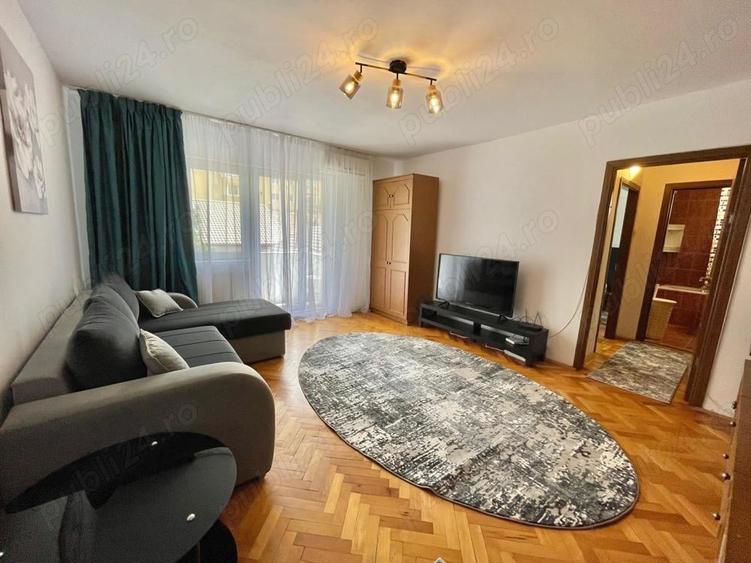 Apartament cu 2 camere semidecomandat în Dâmbovița