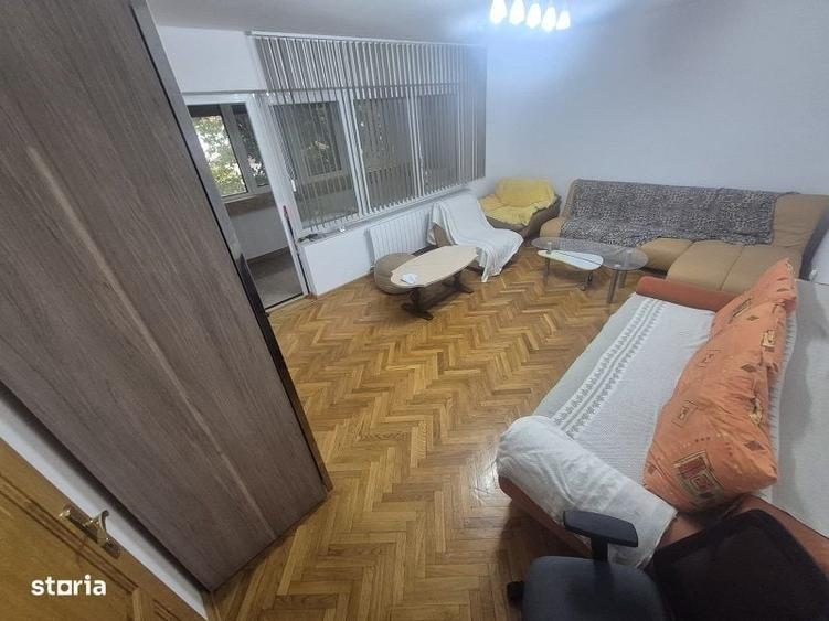 Apartament cu 4 camere decomandat în Ultracentral