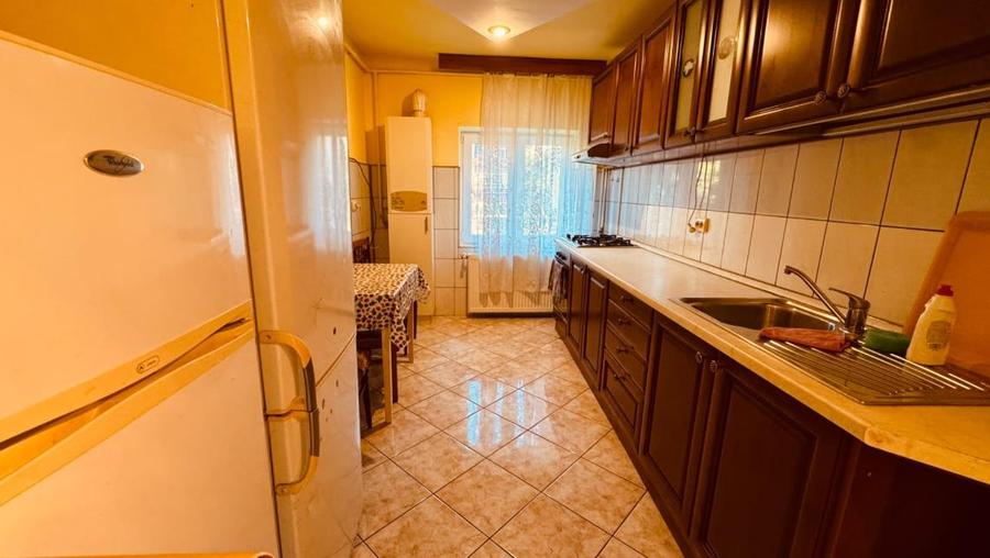 Apartament cu 2 camere decomandat în Răcădău