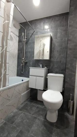 Garsonieră decomandată în Gorjului