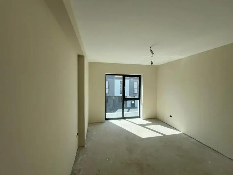 Casă individuală cu 4 camere cu Teren 420 Mp în Corbeanca
