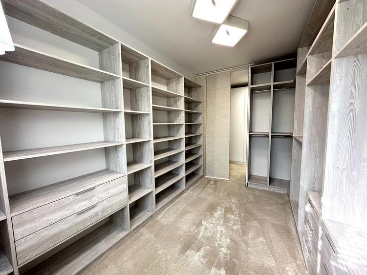 Apartament cu 3 camere decomandat, mobilat în Băneasa
