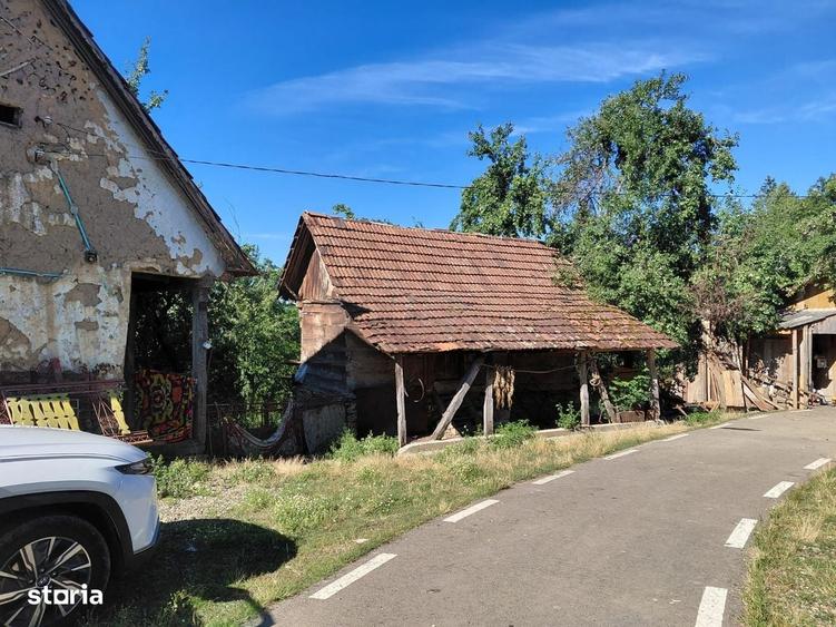 Casă cu 2 camere în Luncșoara