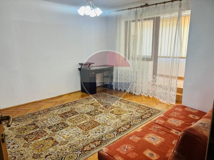 Apartament cu 2 camere decomandat, mobilat în Rogerius