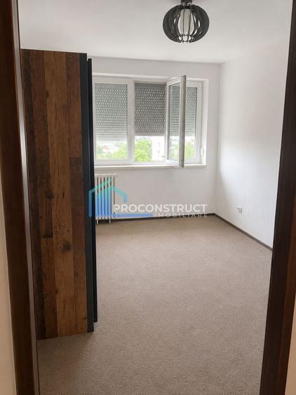 Apartament cu 3 camere decomandat în Elisabetin