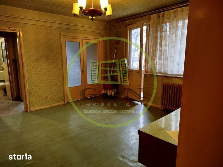 Apartament cu 4 camere semidecomandat în Decebal