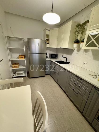 Apartament cu 3 camere decomandat în Bucureștii Noi