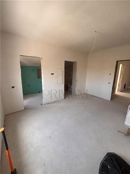 Duplex cu 5 camere cu Teren 300 Mp în Moșnița Nouă