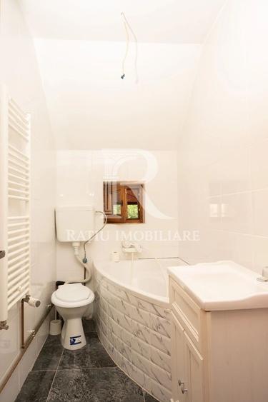 Casă individuală cu 3 camere cu Canalizare în Cheriu