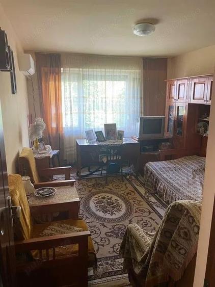 Apartament cu 2 camere decomandat în Orșova