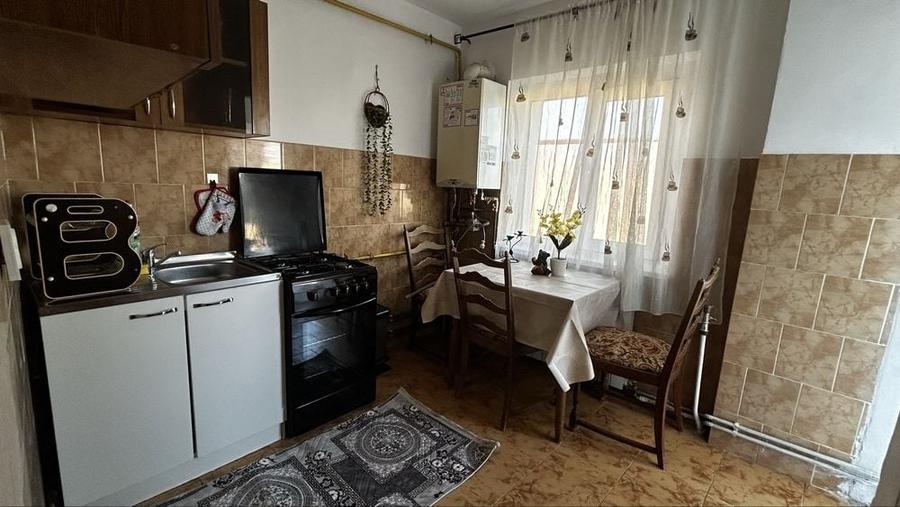 Garsonieră decomandată în Bran