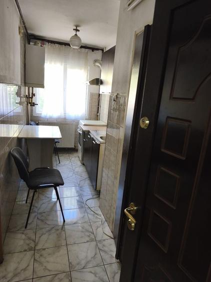 Apartament 2 camere, etaj 1, centrala proprie 400 m de Academia de Muzica - 5