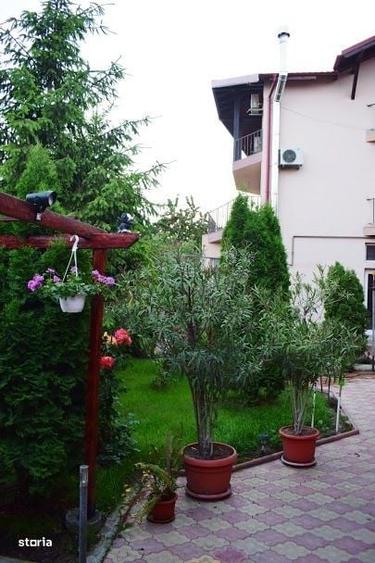 Casă cu 4 camere decomandat în Nord